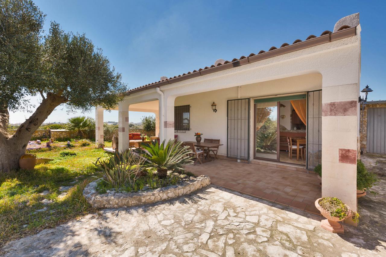 Villetta Baron Beach By Barbarhouse Porto Cesareo Exterior photo